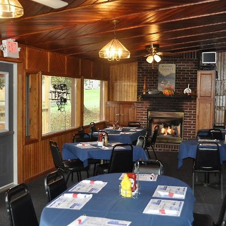 Lakewood Lodge & Restaurant Bagian luar foto